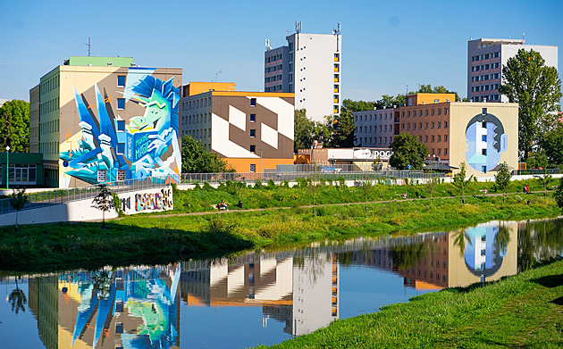 Vrcholí boj o ubytování na kolejích. Kapacity nestačí, prváci mají smůlu