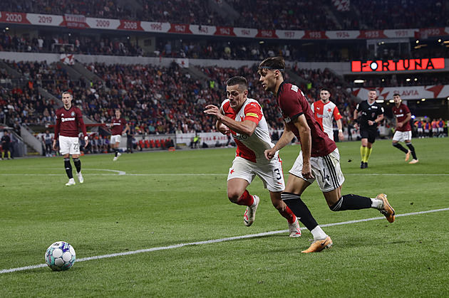 ONLINE: Slavia zahajuje pohár v Kroměříži, Sparta v Líšni. Oba týmy se změnami