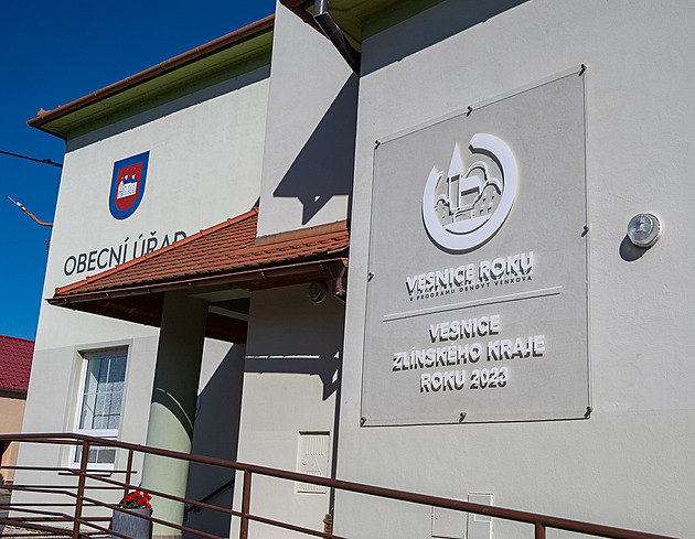 Všichni jsme tady jako sousedi, říkají v Ostrožské Lhotě, vesnici roku