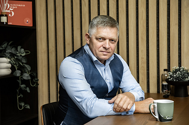 Slováci volí a česká politika je ve střehu. Fico budí v Praze silné emoce, přestěhuje se Nejedlý k sousedům?