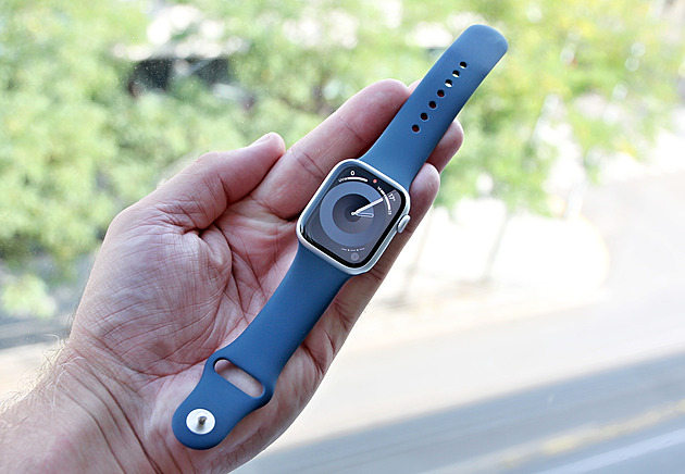 Apple měl řešení, jak obejít zákaz prodeje hodinek. Soud mu to však zhatil