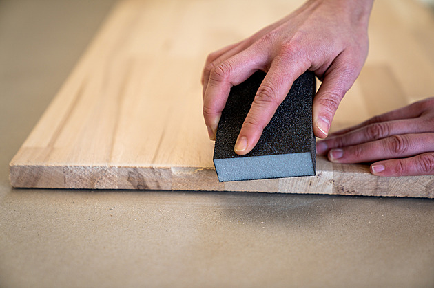 Snídáte rádi v posteli? Vyrobte si stolek. Nebo máte lepší nápad?