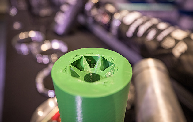 Na ČVUT vznikla největší studentská raketa v Česku, čeká ji souboj s dalšími týmy