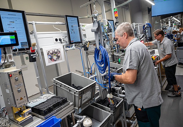 Rychlý přesun. Jediný závod na nabíjecí kabely v Evropě má jednu adresu