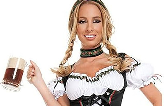 Oktoberfest? Levné kroje z Číny odhalující ňadra mě uráží, říká bavorský princ