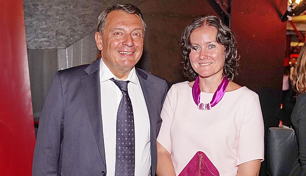 Jiří Paroubek se potřetí oženil, expremiér si vzal bývalou poslankyni ČSSD