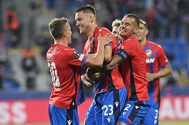 Plzeň - Ballkani 1:0, tečovaná střela a štěstí, výhru trefil Kalvach