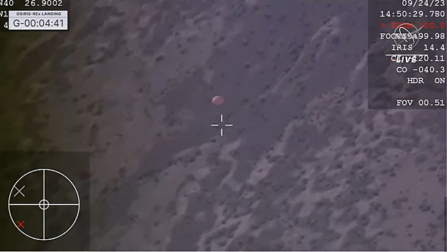 NASA odhalila vzorky z planetky Bennu, k Zemi putovaly 1,9 miliardy kilometrů