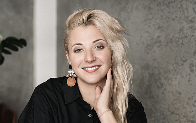 S Aničkou stále v duchu mluvím, říká Slováček. Patrasovou drží víra a přátelé