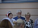 Prezidenta Petra Pavla v�taj� v Hru�k�ch na B�eclavsku �kol�ci. (27. z��� 2023)