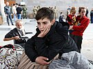 Uprchlíci z Náhorního Karabachu pijídjí do doasného ubytovacího centra ve...