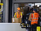 I p�es vyu�it� nejmodern�j��ch technologi� to bez lidsk� manu�ln� pr�ce st�le...