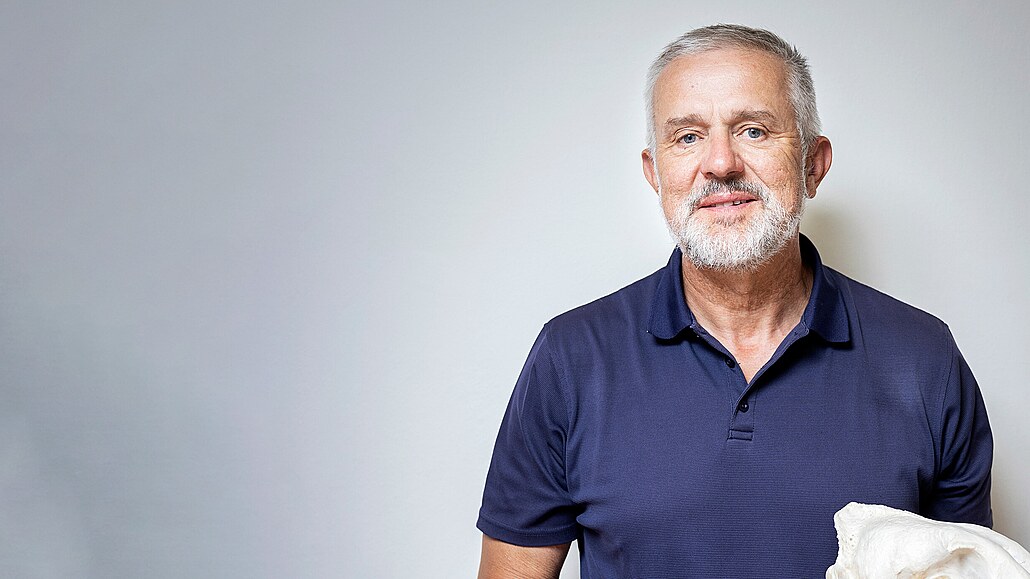 Daniel Vank, expert na výzkum DNA s vlastní laboratoí.