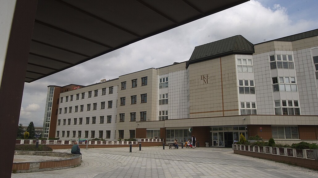 Budova Institutu klinické a experimentální medicíny (IKEM) v Praze 4, Krči.