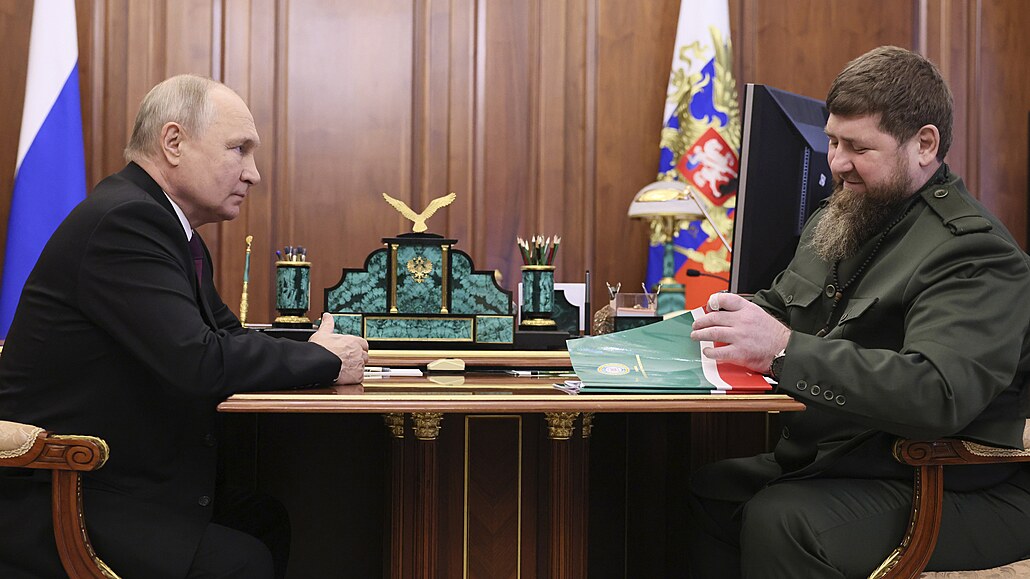 Ruský prezident Vladimir Putin se ve tvrtek setkal s eenským vdcem Ramzanem...