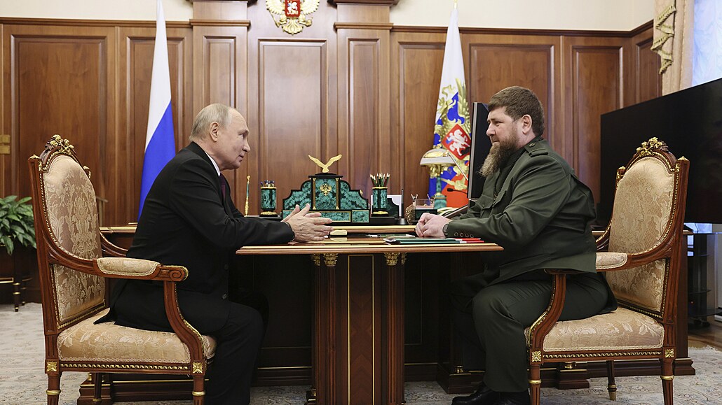 Ruský prezident Vladimir Putin se setkal s čečenským vůdcem Ramzanem Kadyrovem....