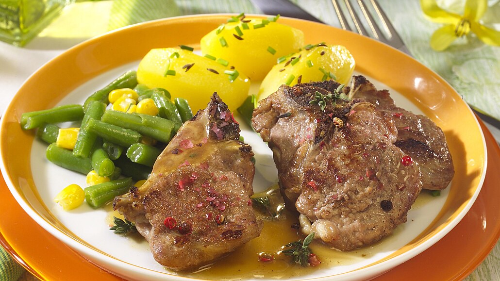 Jehní kotletky s fazolkami