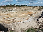 V lomu u �avyn� vloni vyt�ili 380 tisíc tun písku.