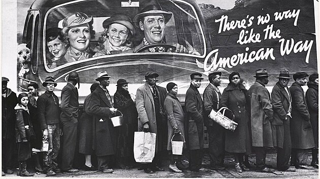 Nikde se neije tak jako v Americe. Margaret Bourke-Whiteov se ve 30. letech stala jednou z nevznamnjch fotografek Velk hospodsk krize.