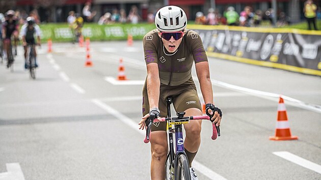 Sebastian Pavlas se v�nuje silni�n� cyklistice, ov�em za��nal na horsk�ch kolech.