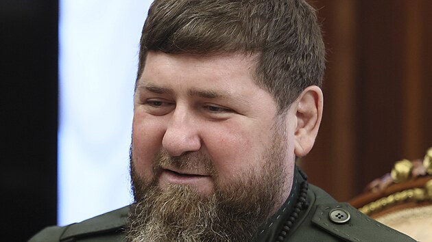 Rusk prezident Vladimir Putin se ve tvrtek setkal s eenskm vdcem Ramzanem Kadyrovem. (28. z 2023)