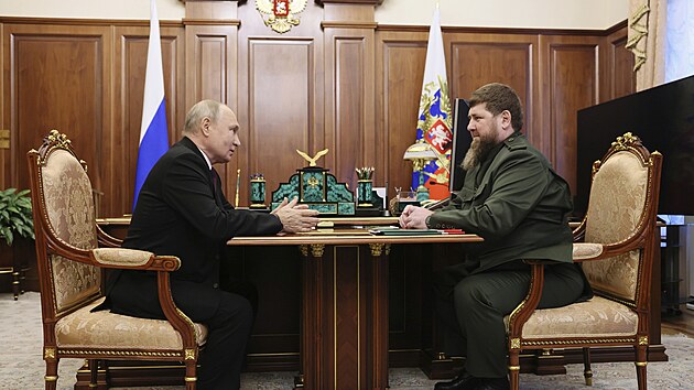 Rusk prezident Vladimir Putin se setkal s eenskm vdcem Ramzanem Kadyrovem. (28. z 2023)