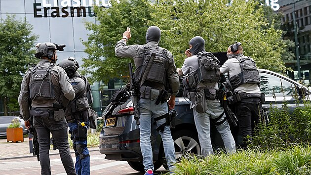 tvrten stelba v Rotterdamu si vydala nkolik mrtvch, uvedla policie. (28. z 2023)