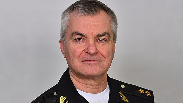 Velitel rusk ernomosk flotily, admirl Viktor Sokolov (12. srpna 2022)