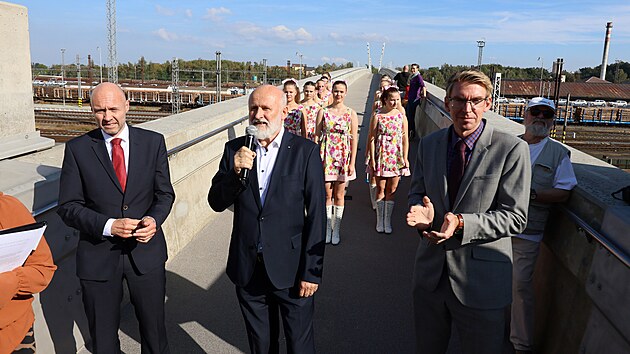 Slavnostn� otev�en� nov� l�vky mezi centrem m�sta Cheb a �v�dsk�m vrchem.