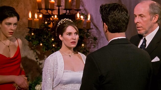 Helen Baxendale jako Emily v seriálu Přátelé