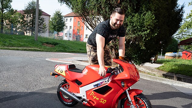 Ji Gabriel renovoval motocykl Pelas (2023)