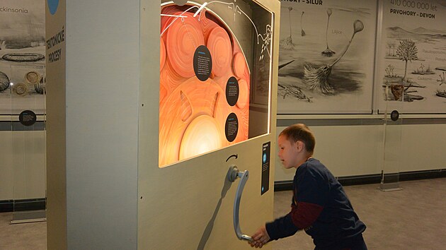 Na sv� si p�ijdou mal� i velc�.