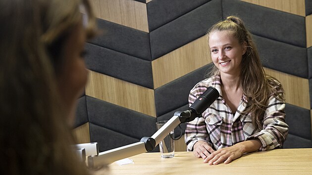 Hostem podcastu NA KAFI byla Michaela Nezhybová, která představila svůj příběh v rámci sportovního happeningu Hýbejte se s Teribearem.