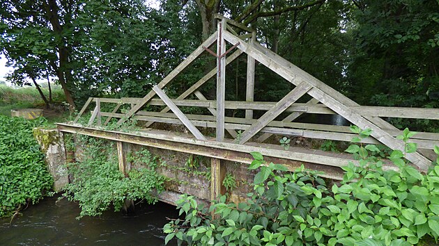 Akvadukt p�es Ml�nsk� n�hon