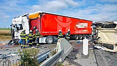 St�et dvou kamion� zav�el na Táborsku dálnici D3.