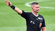 Rozhod�í Ladislav Szikszay, v zá�í 2023 od�ídí svoje první derby.