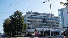 Objekt Centroprojektu je jednou ze zlínských budov, pod nimi� je podepsaný...