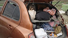 Lidé prchají z Náhorního Karabachu do Arménie. (26. záí 2023)