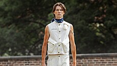 Mystika se v nové kolekci prolíná s moderními pot�ebami, trendy a konzumem....