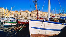 Saint-Tropez: kdysi rybářská vesnice, dnes ráj miliardářů