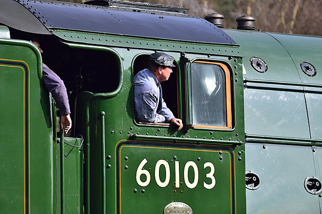 Srážka s Létajícím Skotem. Při nehodě vlaků ve Skotsku se zranilo několik lidí