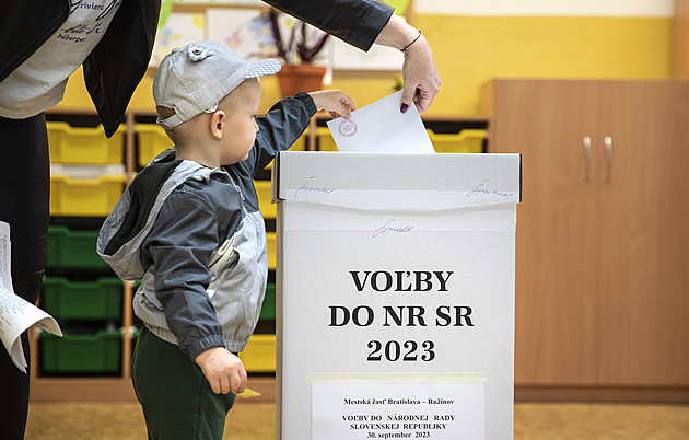 Jsem spokojený. Katastrofa. Jak Slováci vnímají návrat Fica k moci