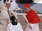Pape Frantiek ve Vatikánu slavnostn jmenoval 21 nových kardinál. (30. záí...