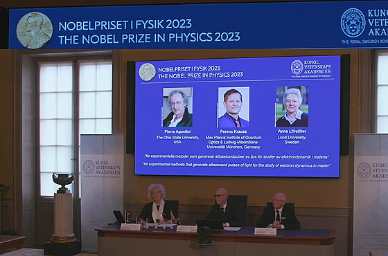 Laureáti Nobelovy ceny za fyziku za rok 2023: Pierre Agostini, Ferenc Krausz a...