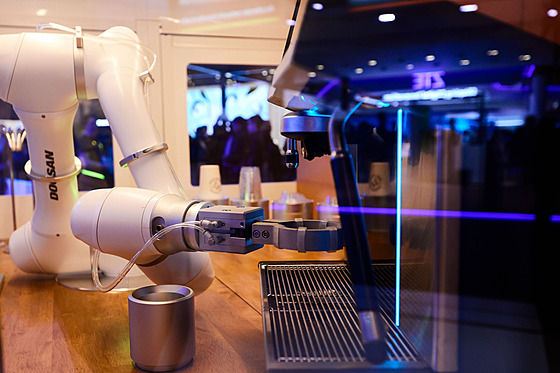 Spolupracující robot od spolenosti Doosan Robotics 4.10.2023).