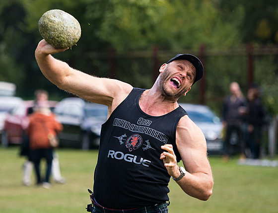 Highland games, mistrovství eské republiky ve skotských hrách v Úvalech....