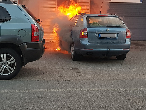 Pojiovna odmítla vyplatit náhradu kody za auto, které Mindzarovým shoelo v...