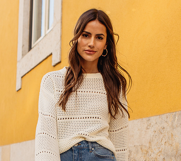 Dlouhá pouzdrová sukně vám nesmí chybět. Jde o příjemný trend