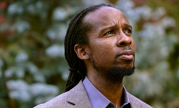 Kauza Ibram X. Kendi. Hvězda hnutí woke prošustrovala miliony dolarů