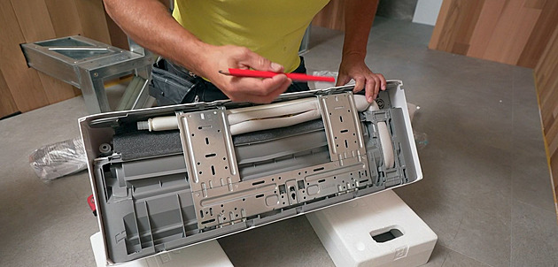 Libický si do svého tiny housu pořídil klimatizaci. Jde to snadno a rychle